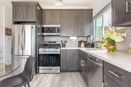 Amazing Ocean View - Luxury Manhattan Beach 1 Bedroom - Parking Extérieur photo